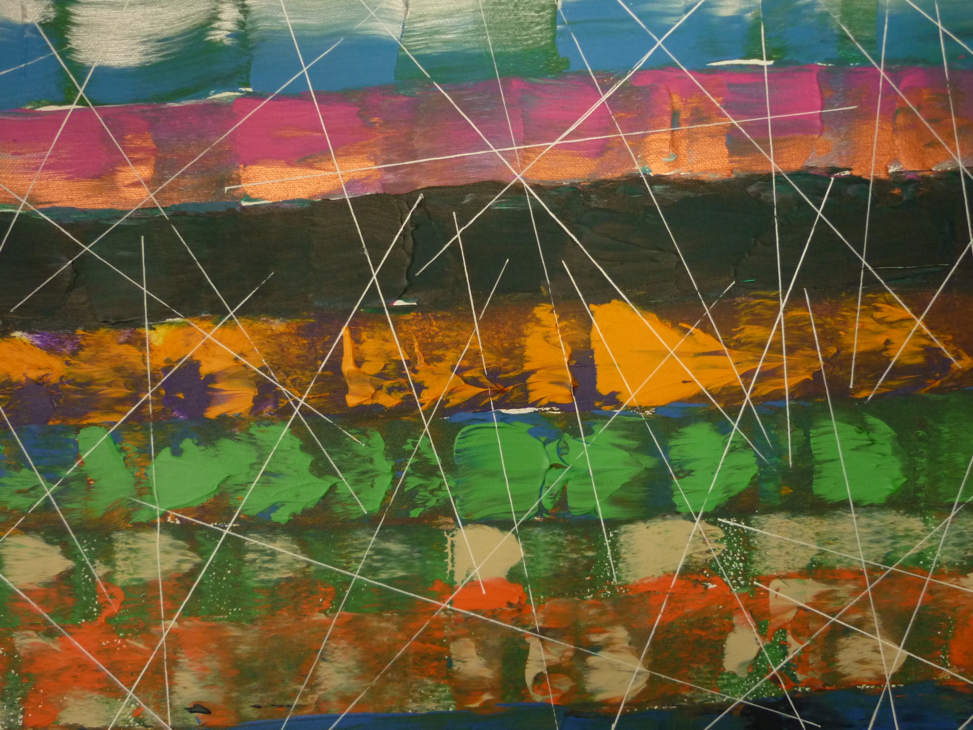Lignes croisées sur bandes de couleurs